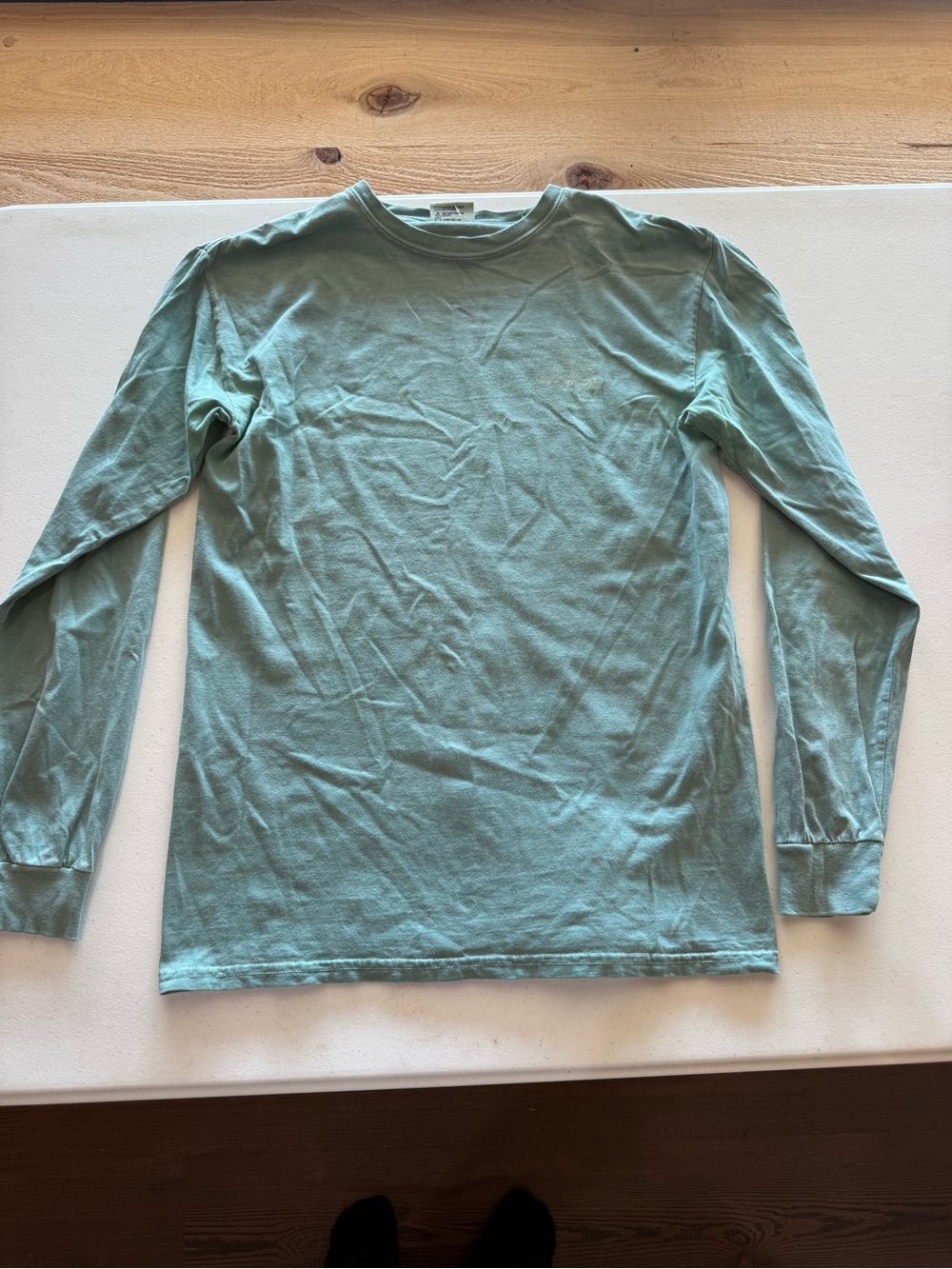 Comfort Colors Men's Long-Sleeve Crew in Seafoam